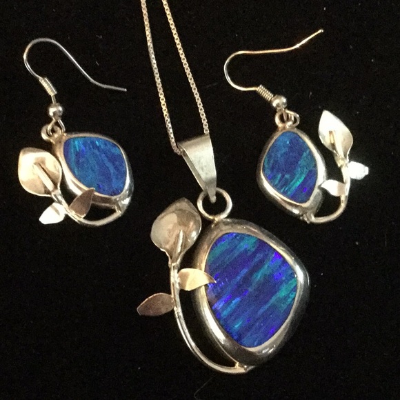Gem & Mineral Show Jewelry - Genuine Opal Doublet Necklace & Earrings Set